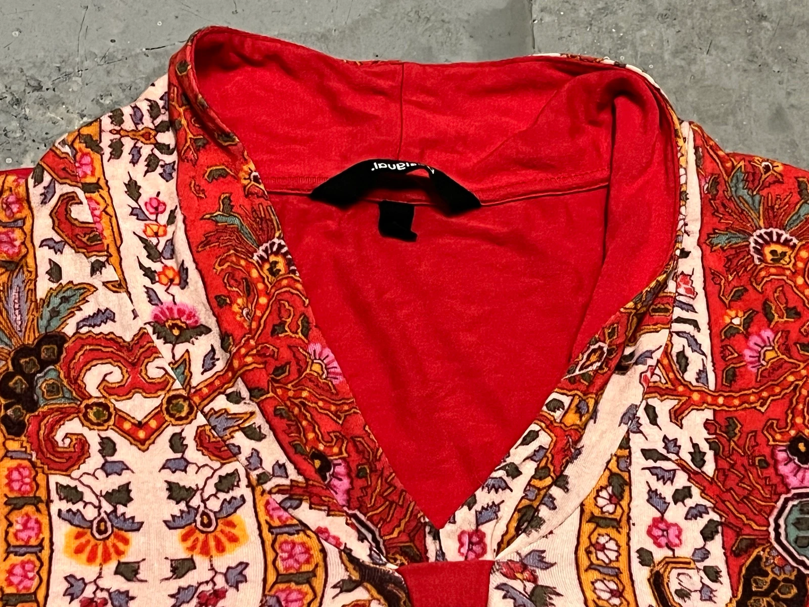 Rode bedrukte asymmetrische T-shirt – photo 9